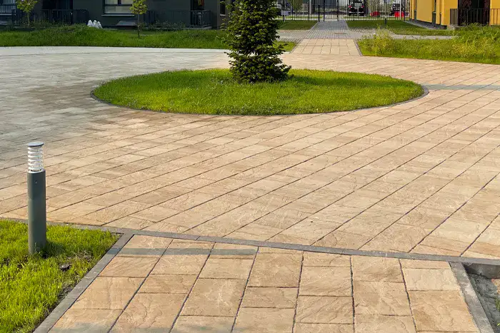 Как заказать укладку тротуарной плитки в Тюмени от компании "Новая плитка"